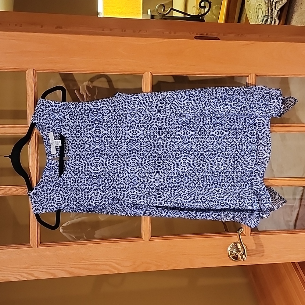 Sleeveless tank